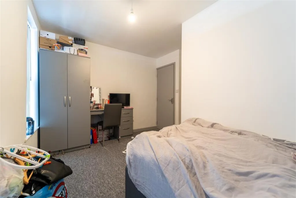5 bedroom house for rent