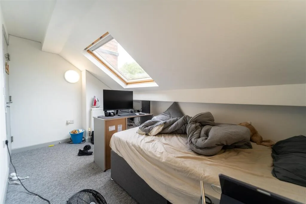 5 bedroom house for rent