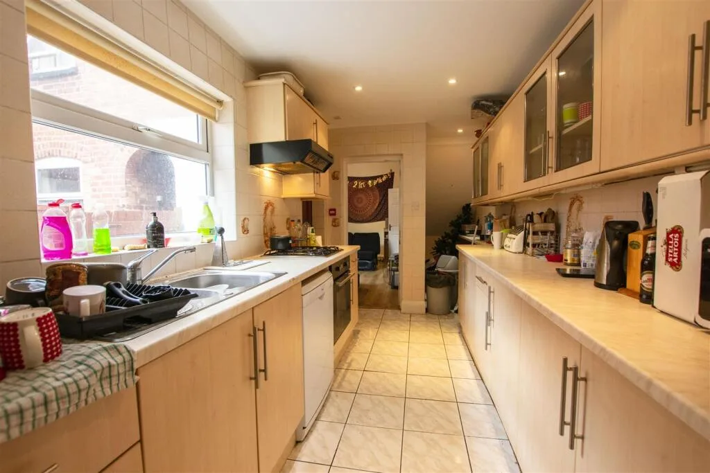 7 bedroom house for rent