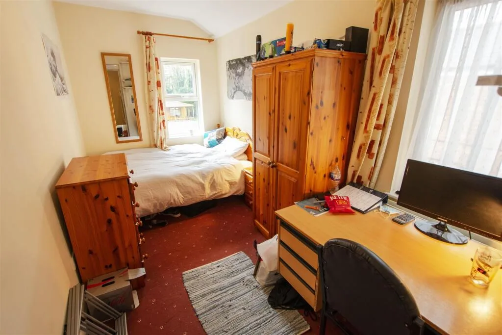 7 bedroom house for rent