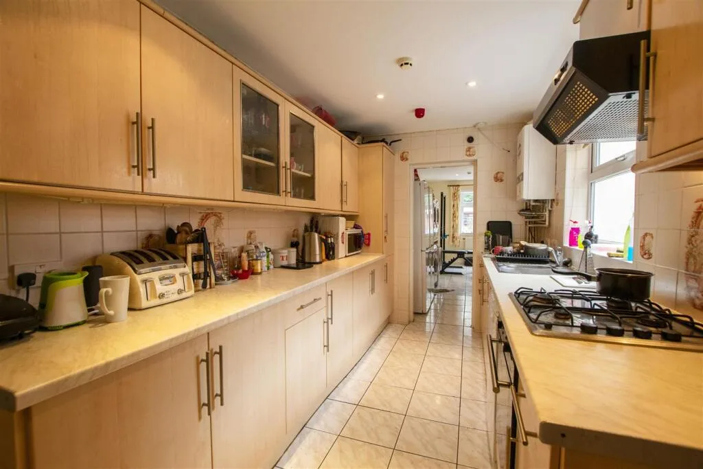 7 bedroom house for rent