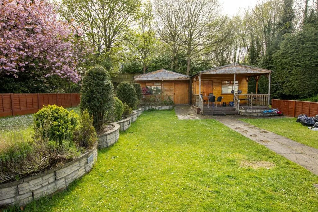 7 bedroom house for rent