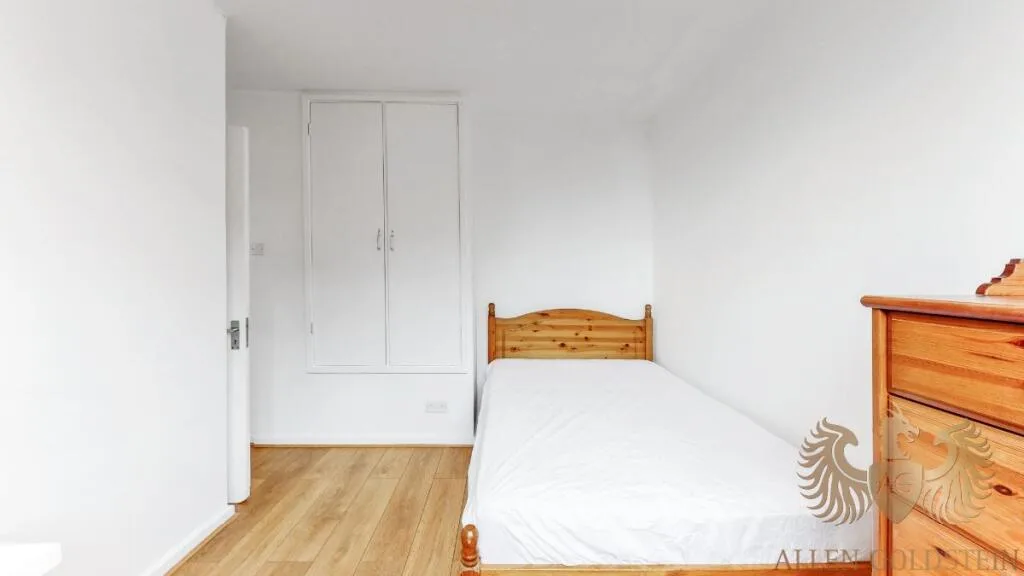 4 bedroom maisonette for rent