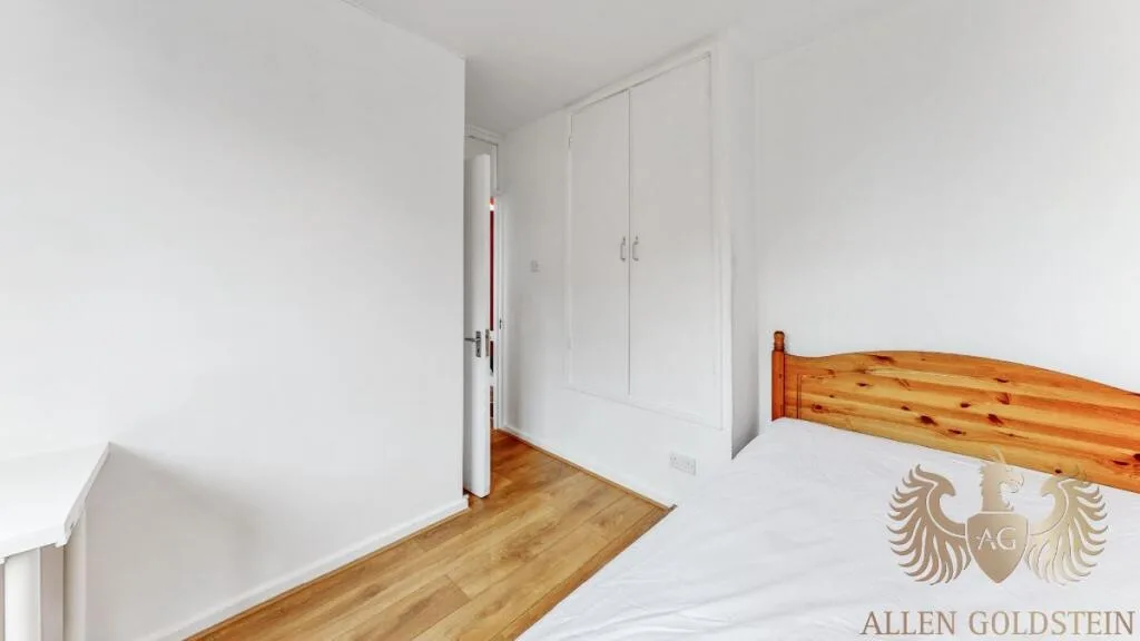 4 bedroom maisonette for rent