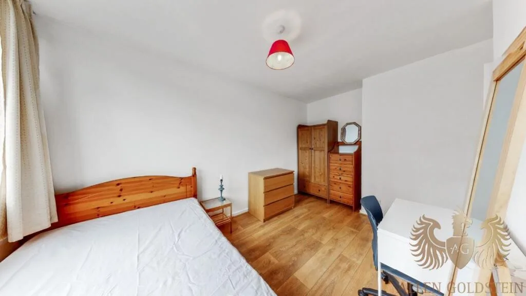 4 bedroom maisonette for rent