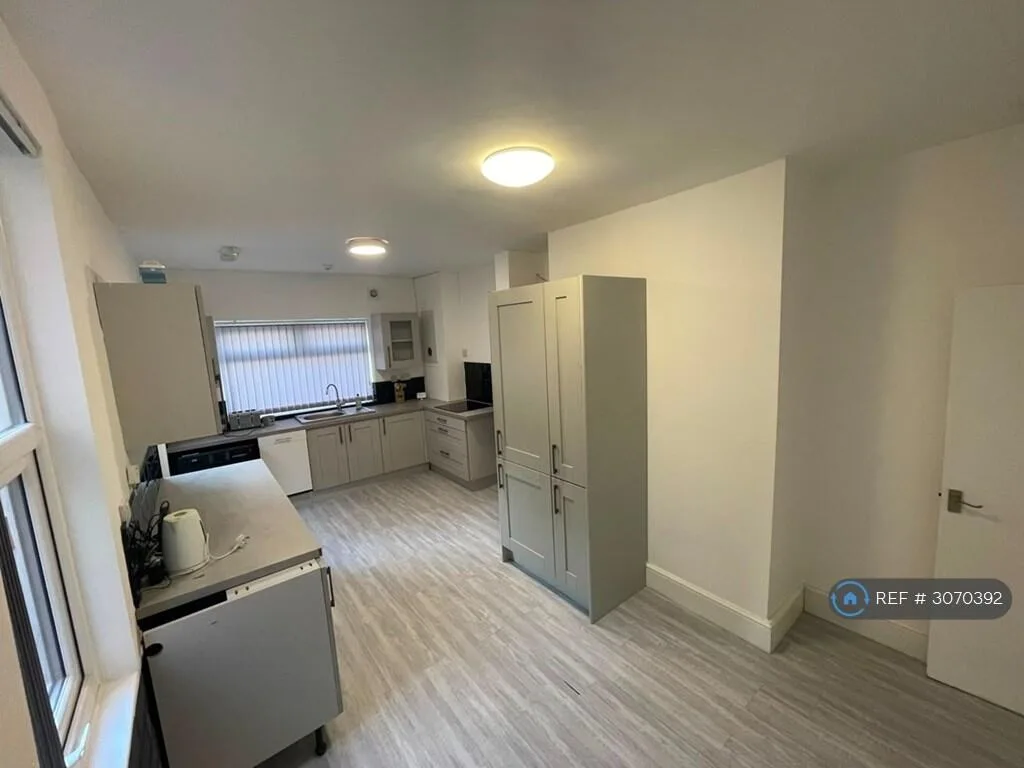 4 bedroom terraced house for rent