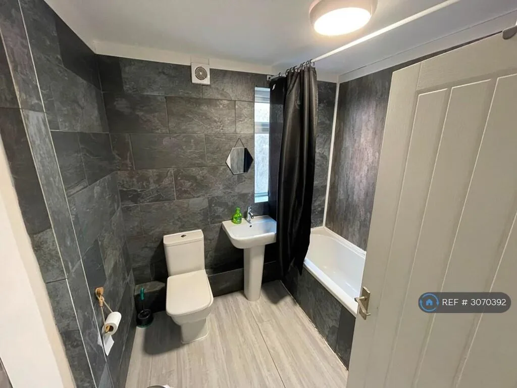 4 bedroom terraced house for rent