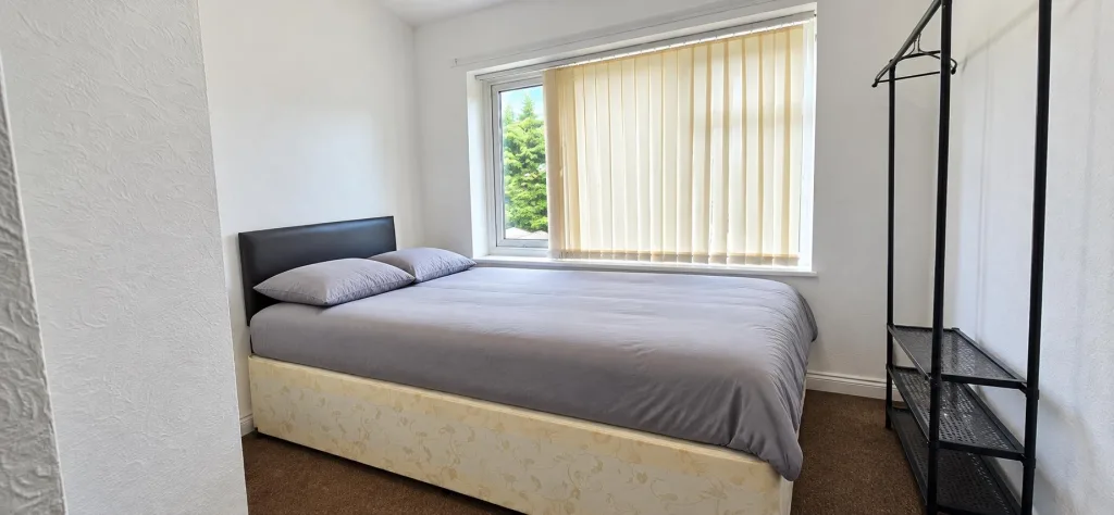 3 bedroom semi-detached house for rent