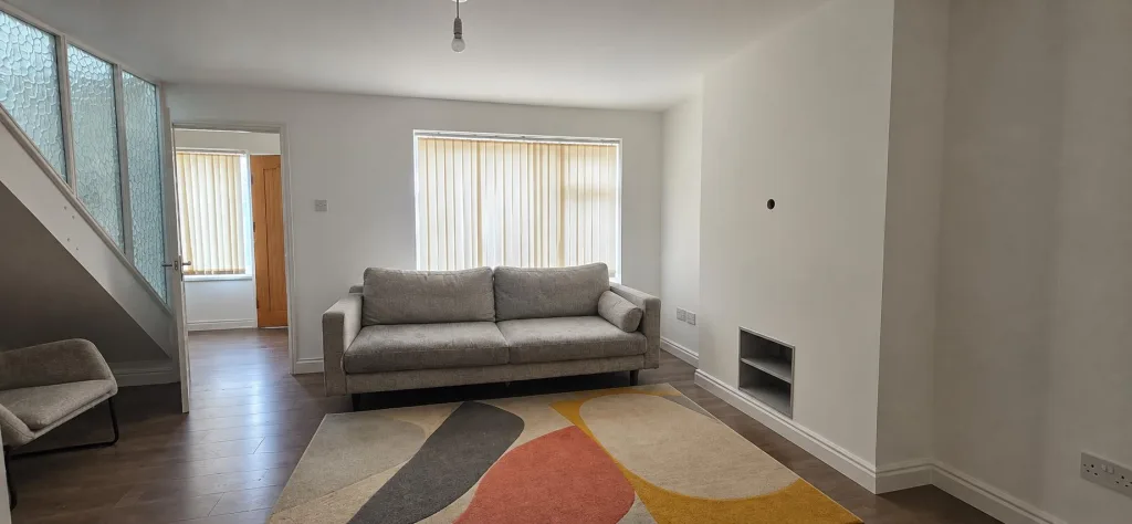 3 bedroom semi-detached house for rent