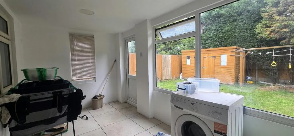 3 bedroom semi-detached house for rent