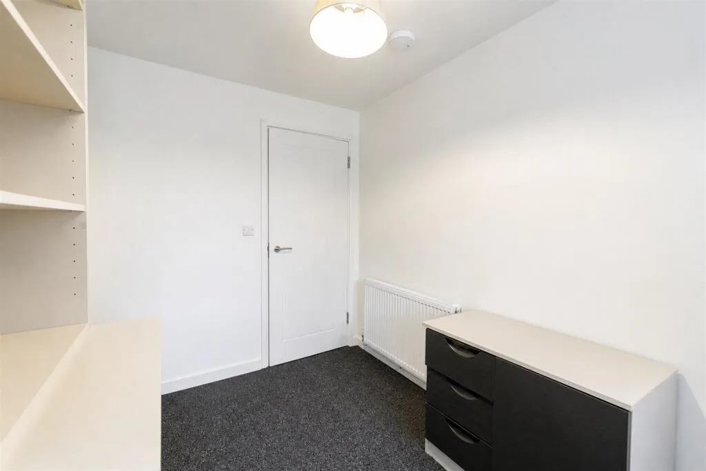 5 bedroom house for rent