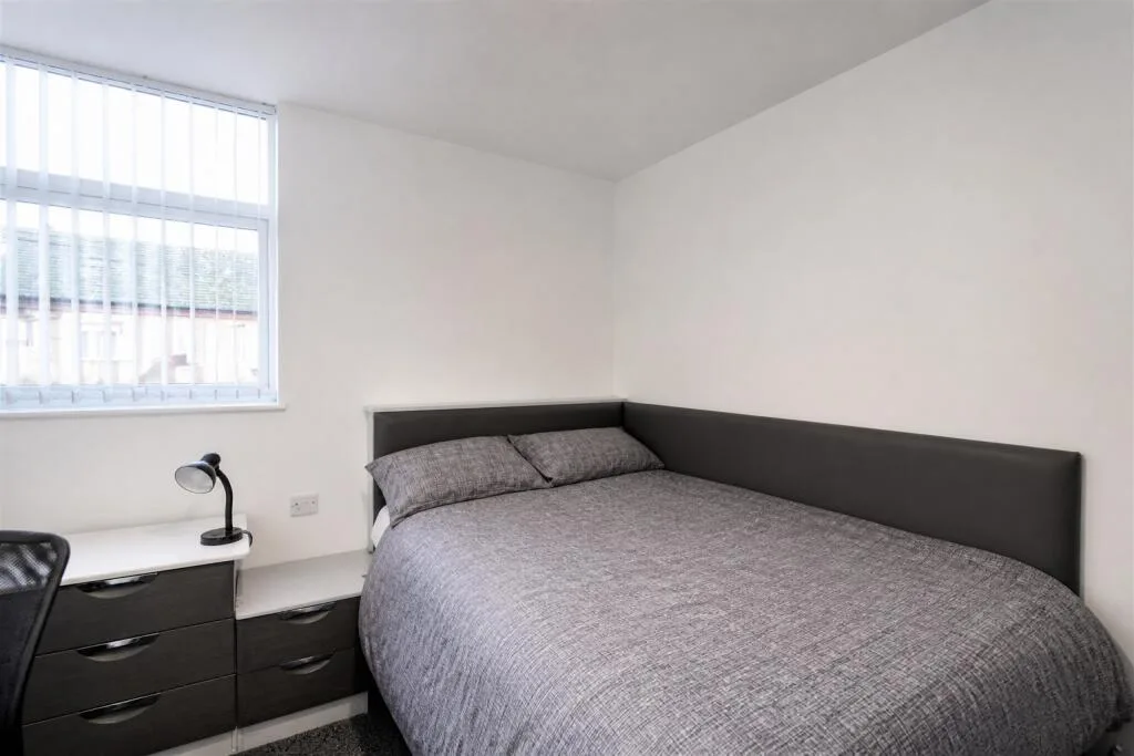 5 bedroom house for rent