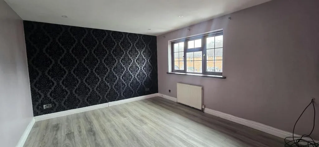 6 bedroom semi-detached house for rent