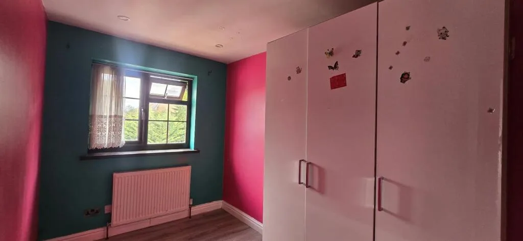 6 bedroom semi-detached house for rent