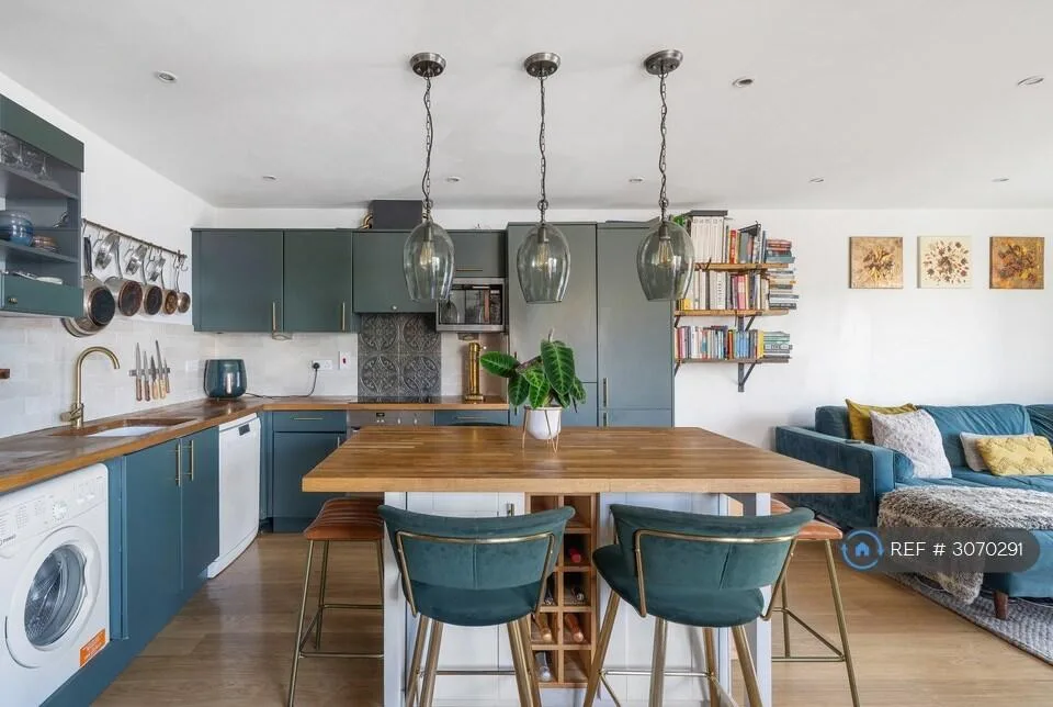 2 bedroom flat for rent