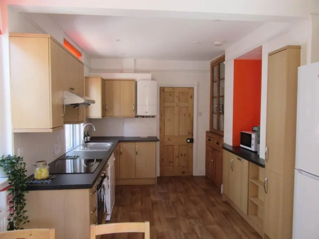4 bedroom terraced house for rent