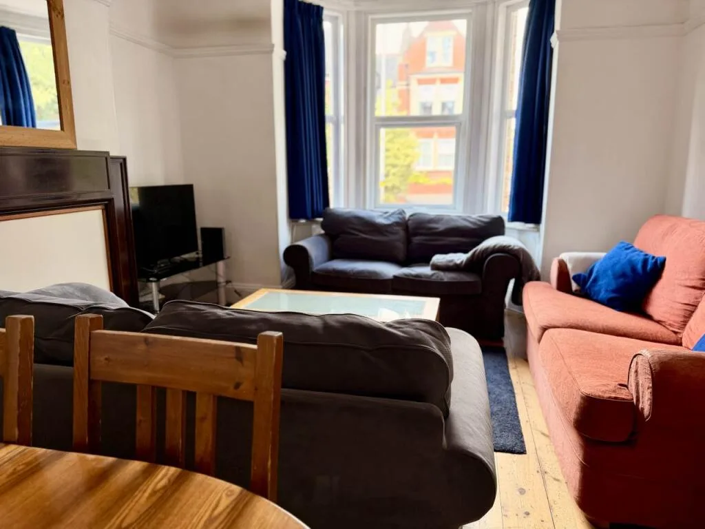 7 bedroom house for rent