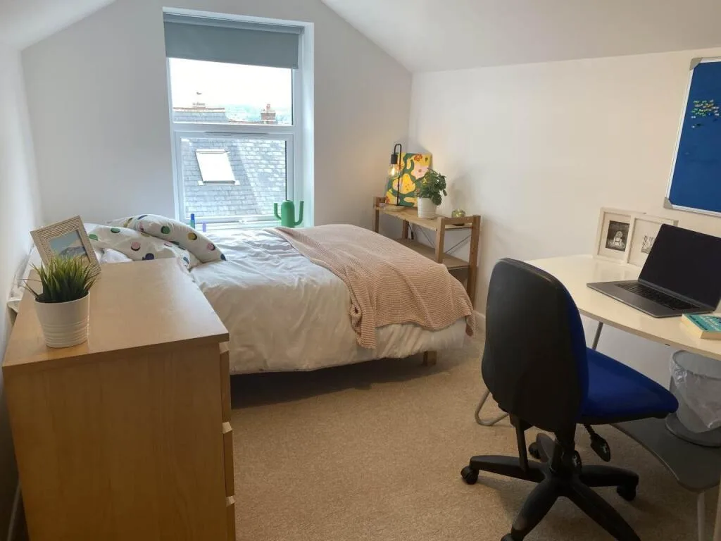 5 bedroom house for rent