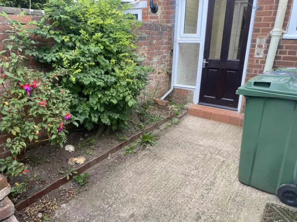 5 bedroom house for rent