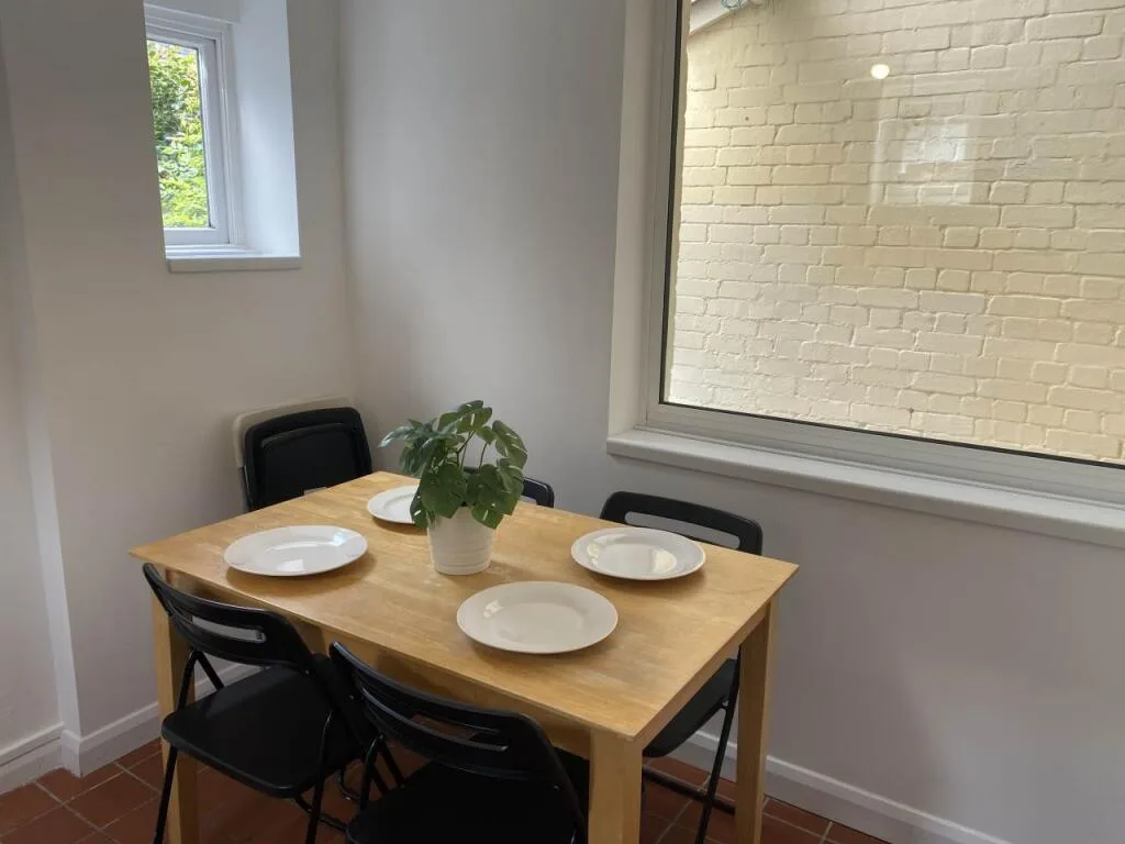 5 bedroom house for rent