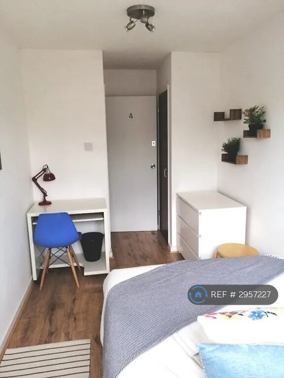 6 bedroom terraced house for rent