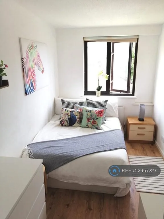 6 bedroom terraced house for rent