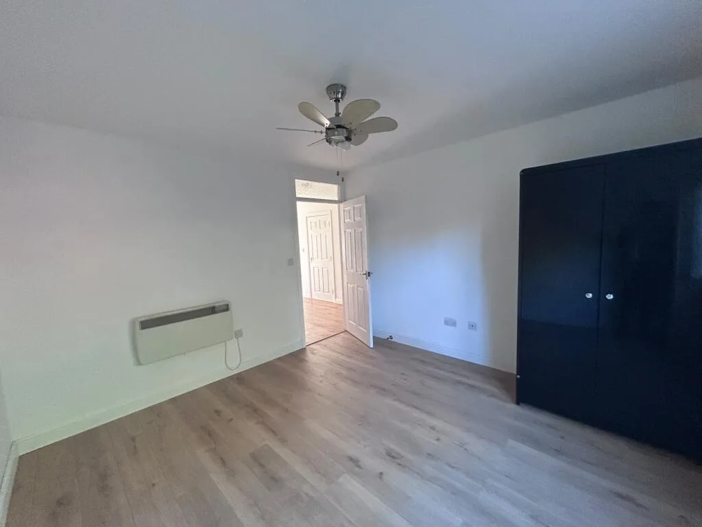 2 bedroom maisonette for rent