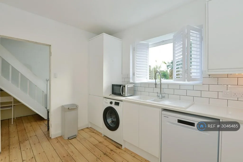 3 bedroom maisonette for rent