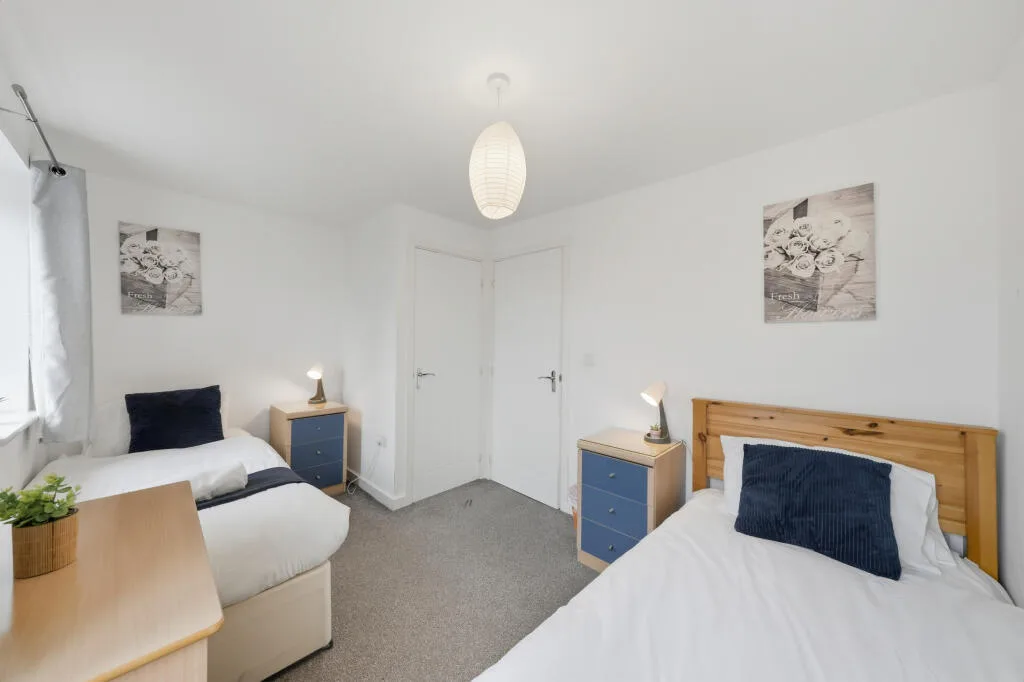 2 bedroom house for rent