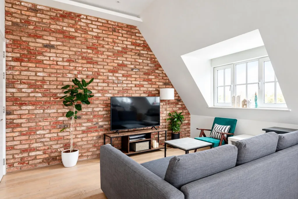 2 bedroom house for rent
