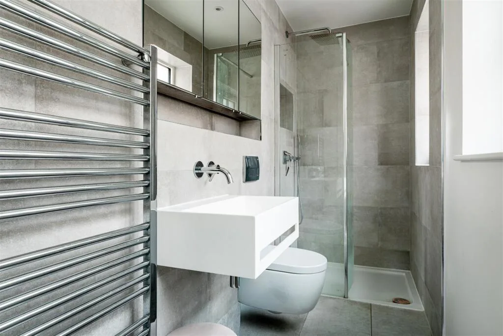 2 bedroom house for rent
