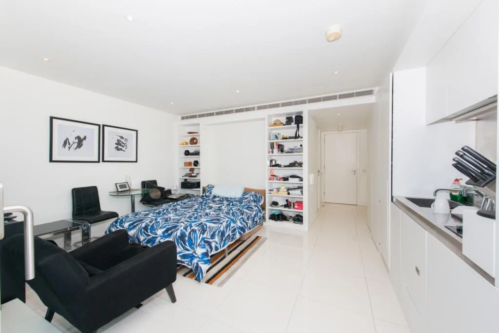 Studio flat for rent