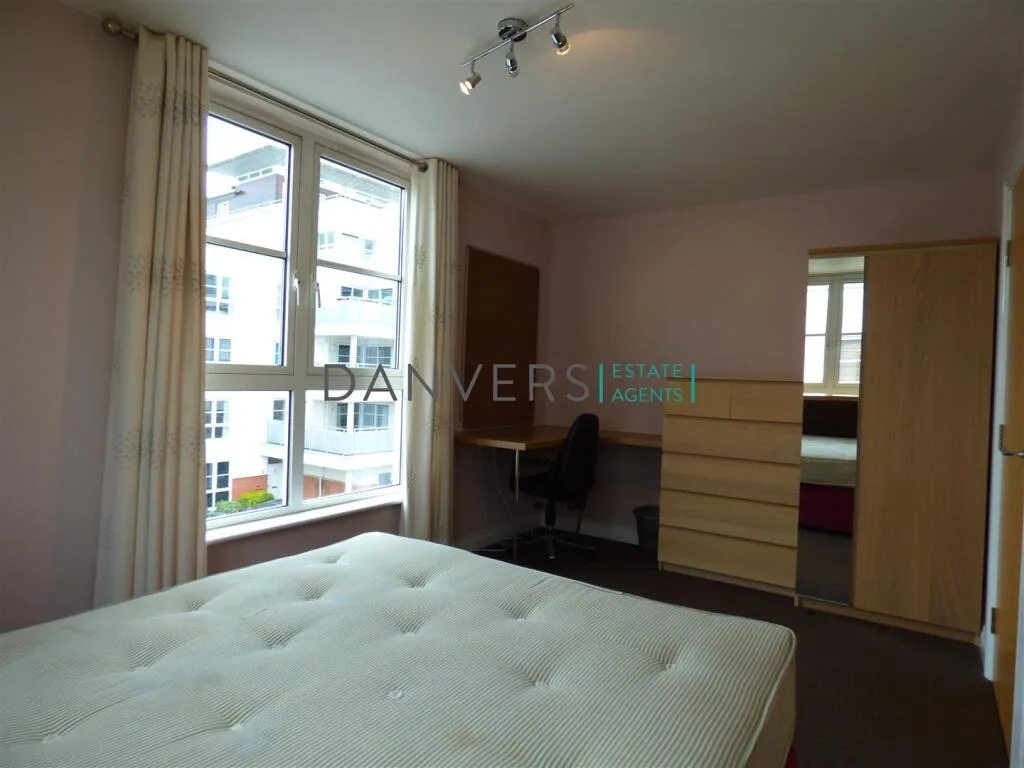 4 bedroom town house for rent