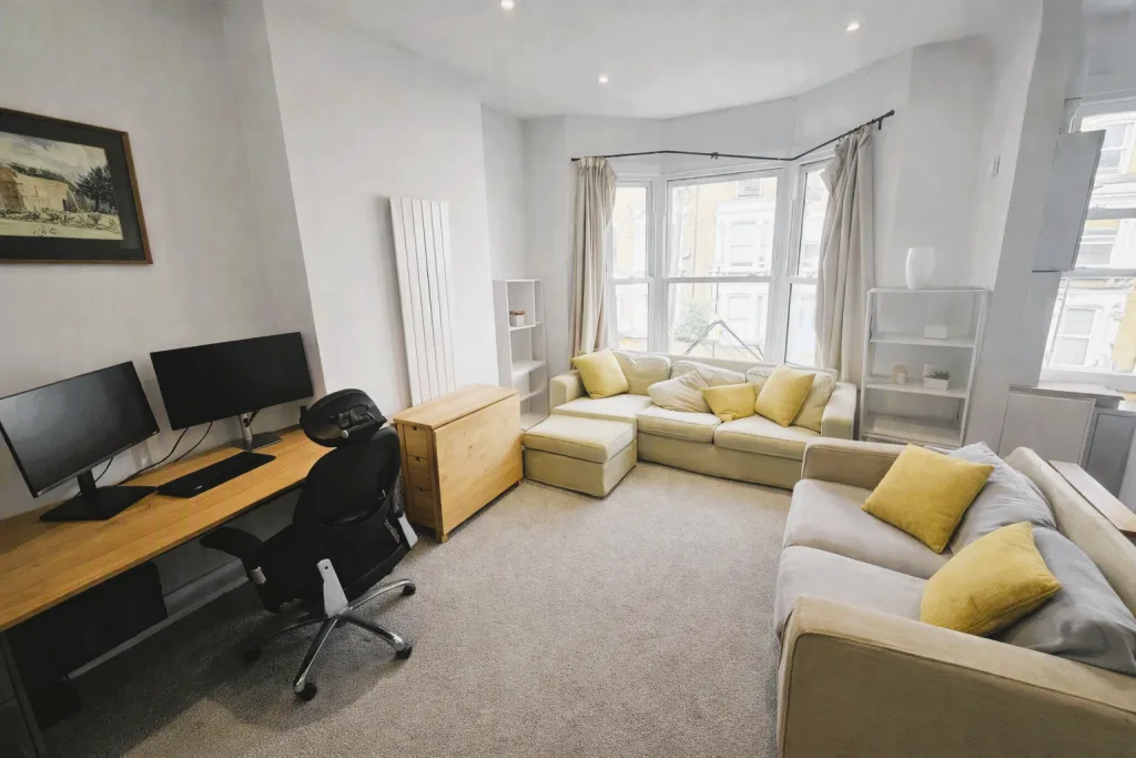 2 bedroom flat for rent