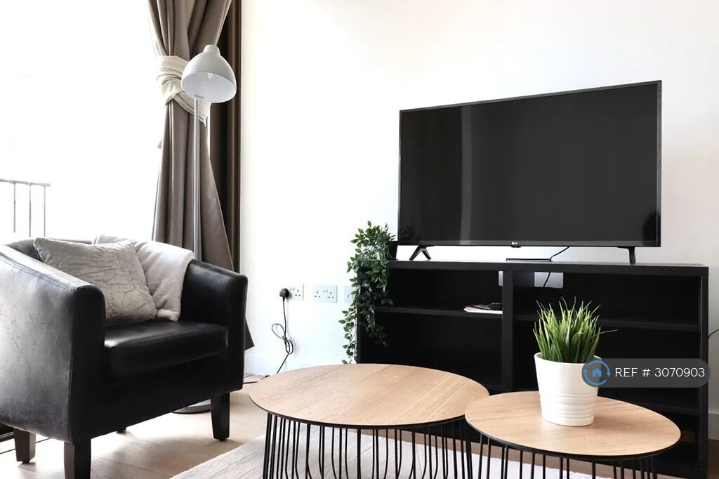 Studio flat for rent
