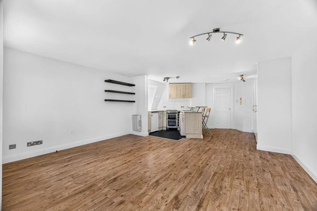 Studio flat for rent