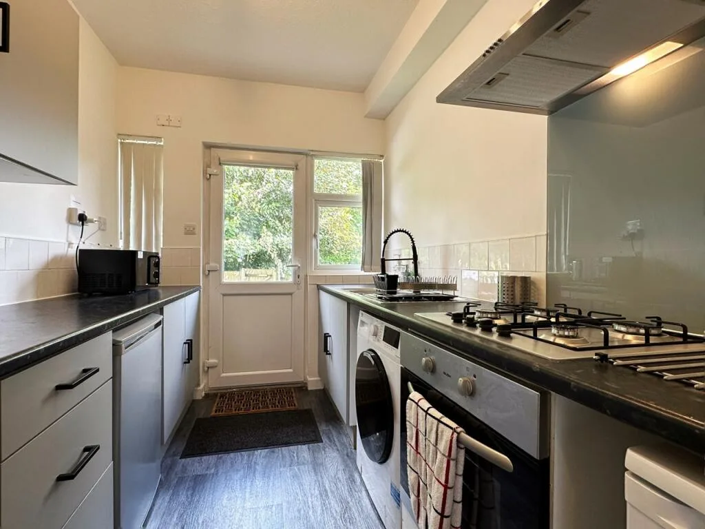 2 bedroom ground floor flat for rent