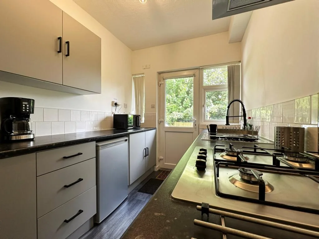 2 bedroom ground floor flat for rent