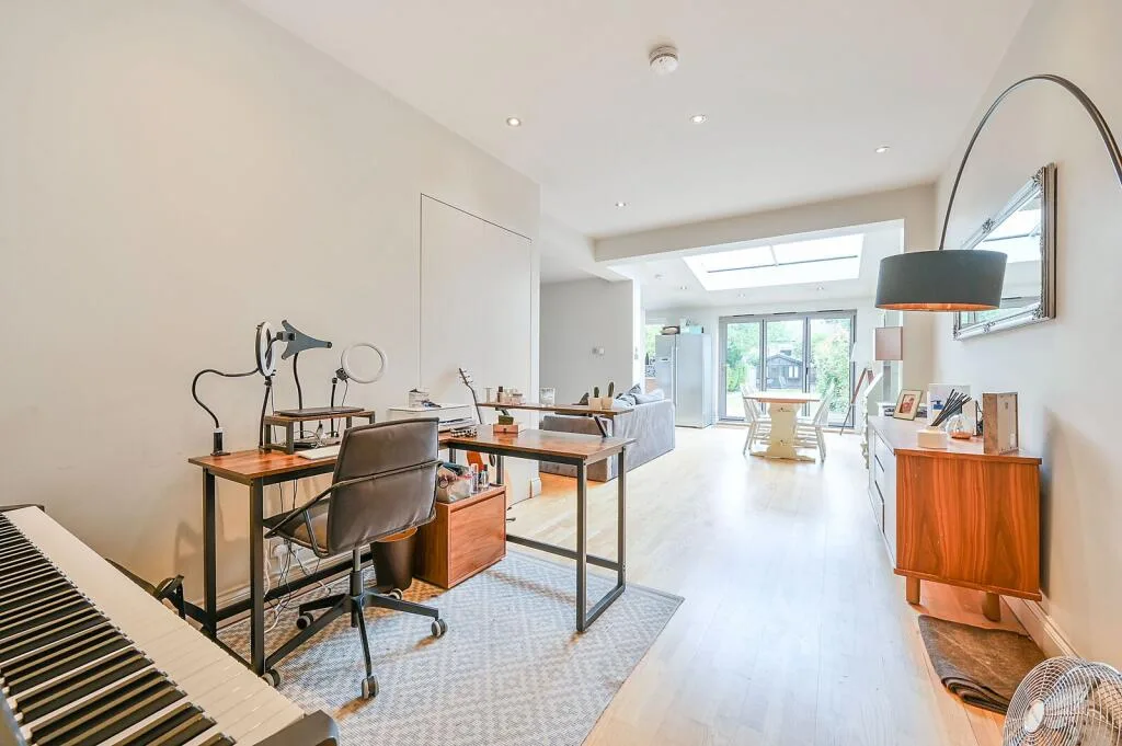 2 bedroom flat for rent