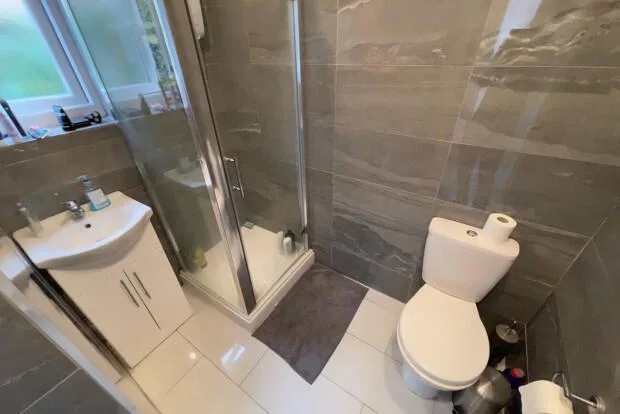 5 bedroom terraced house for rent