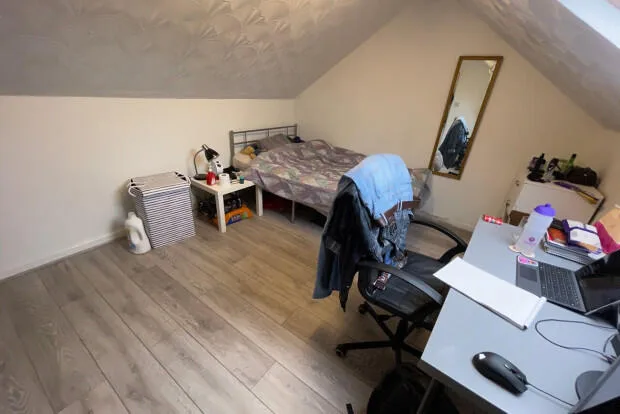 5 bedroom terraced house for rent