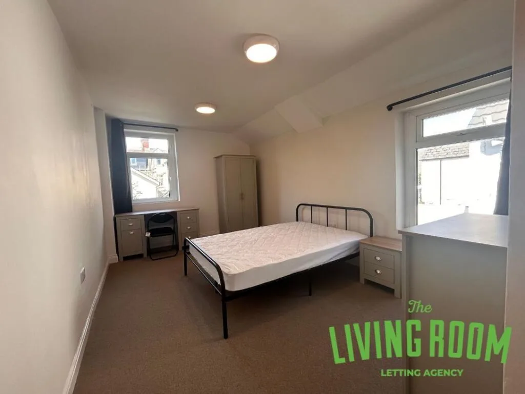 5 bedroom house for rent