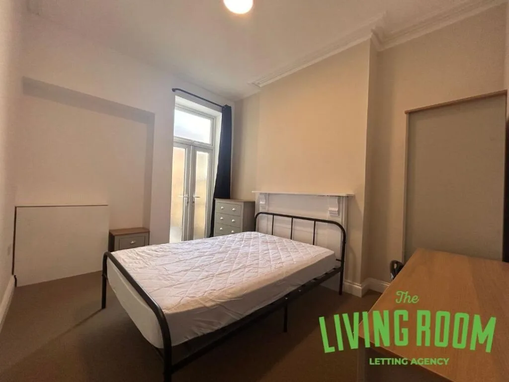 5 bedroom house for rent