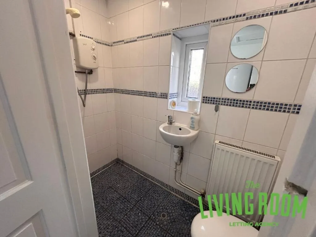 5 bedroom house for rent
