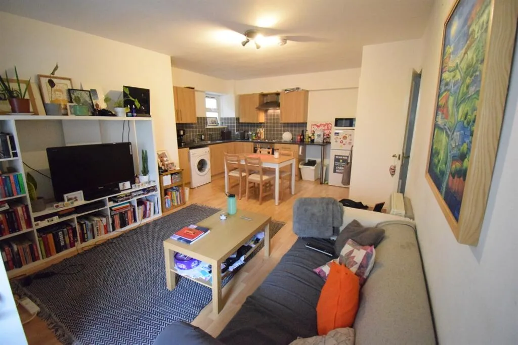1 bedroom house for rent