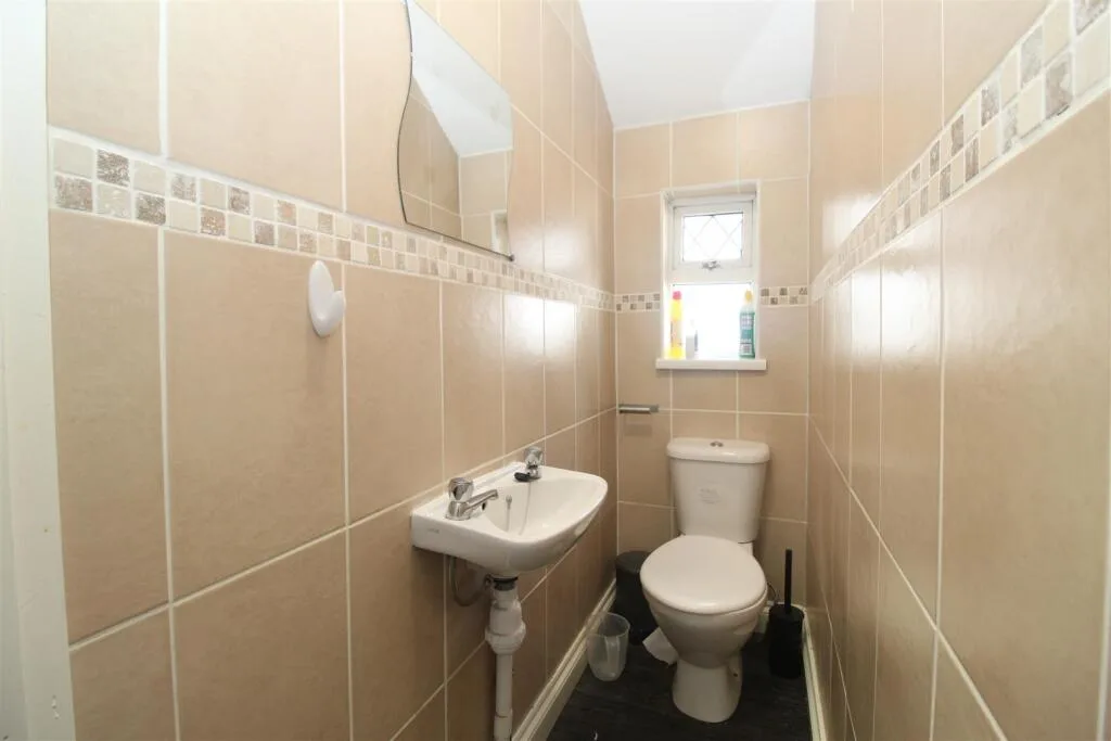 7 bedroom house for rent