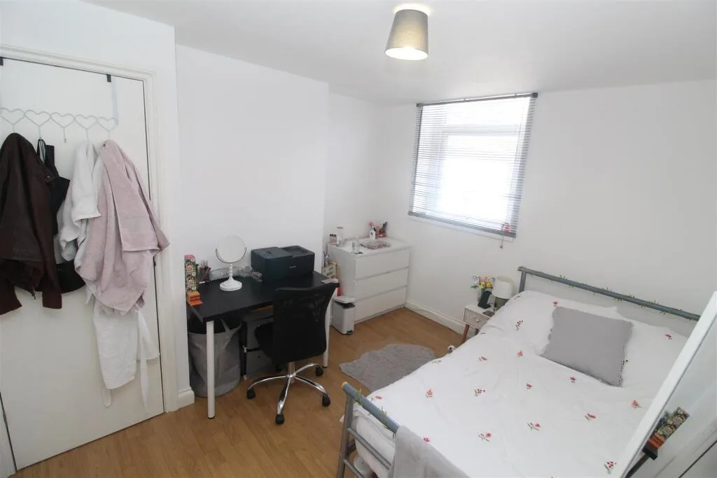 7 bedroom house for rent