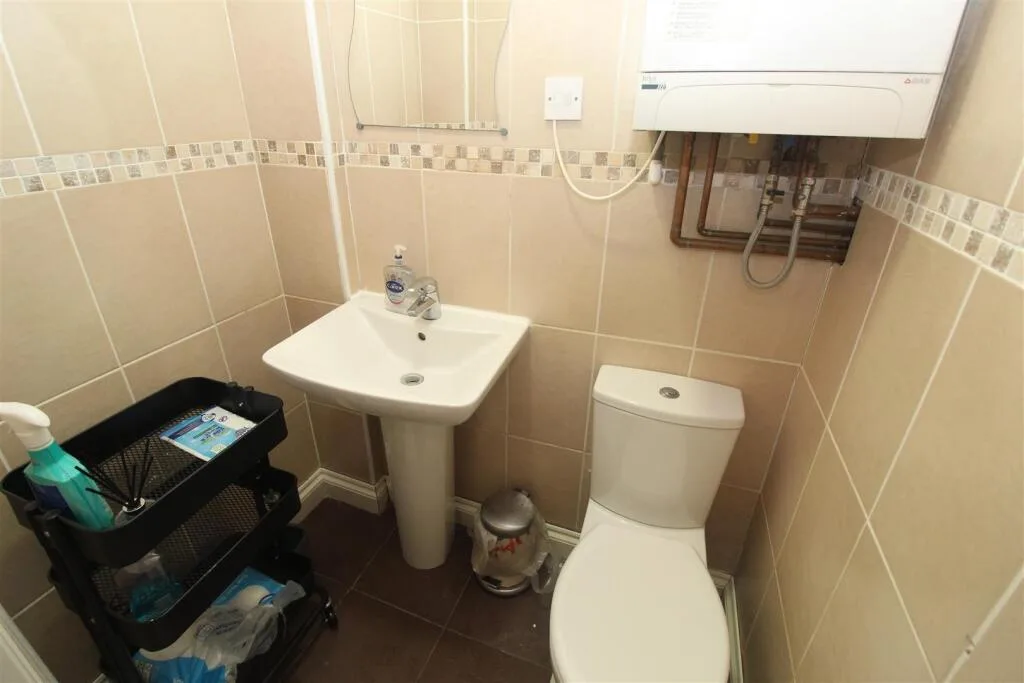 7 bedroom house for rent