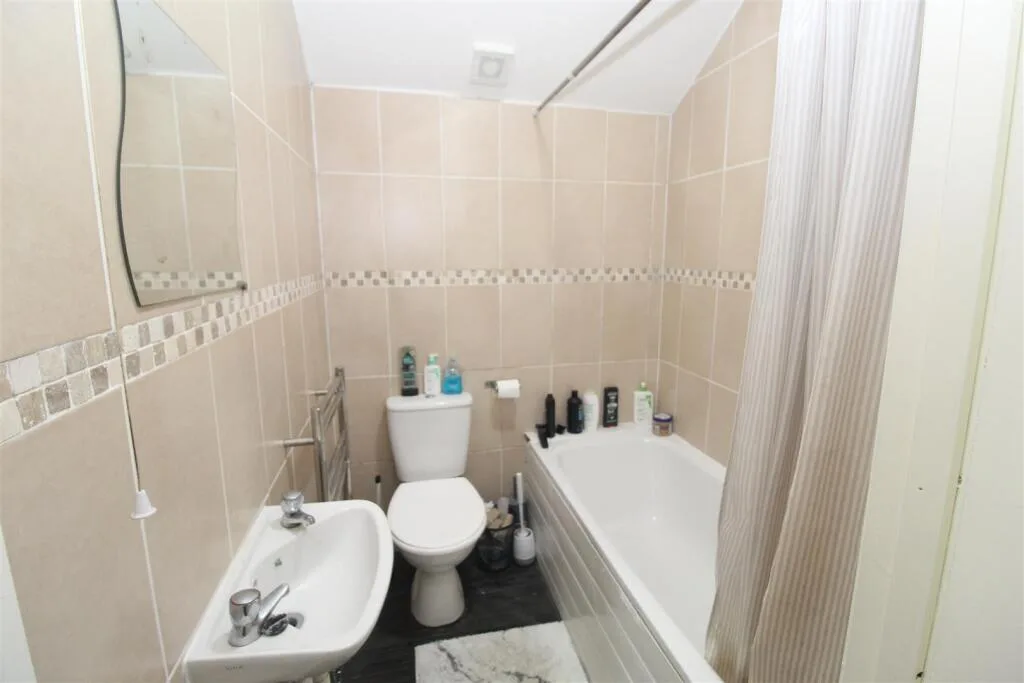 7 bedroom house for rent