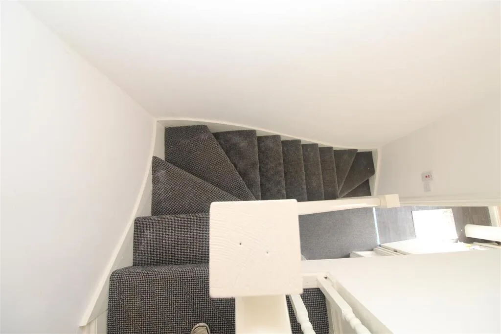 7 bedroom house for rent
